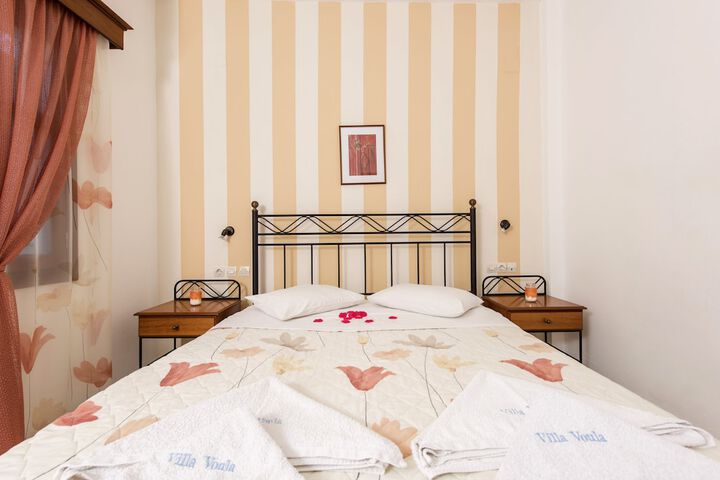 Room 11 of 65
