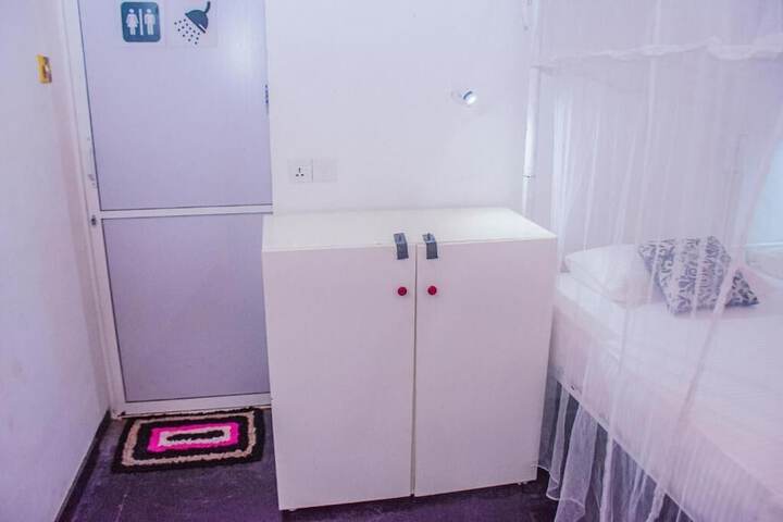 Room 5 of 36
