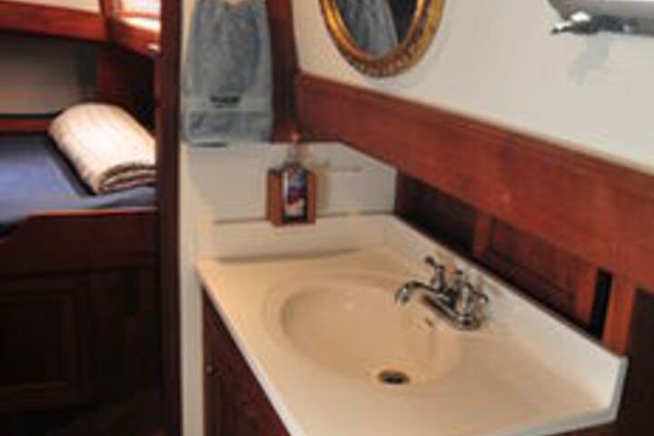Room 10 of 38