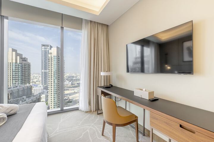 Room 2 of 68