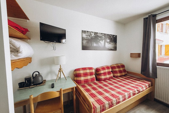 Room 44 of 115