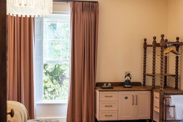 Room 10 of 41