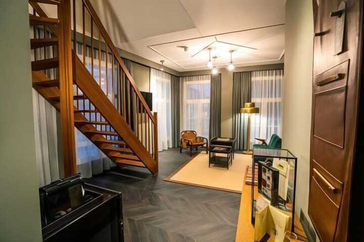 Room 15 of 57