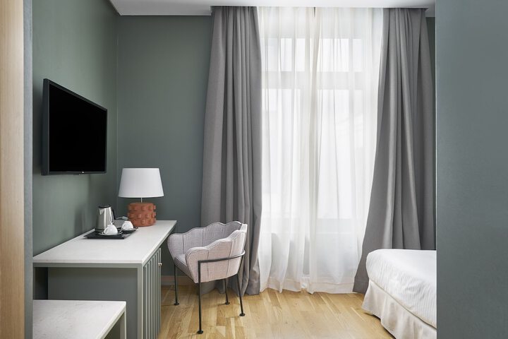 Room 25 of 101