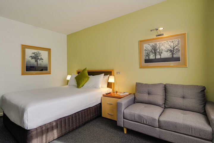 Room 50 of 125