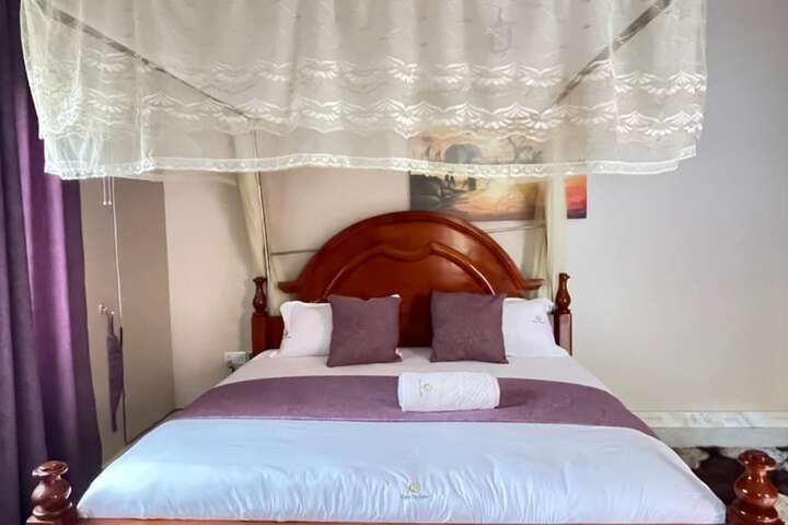 Room 14 of 25