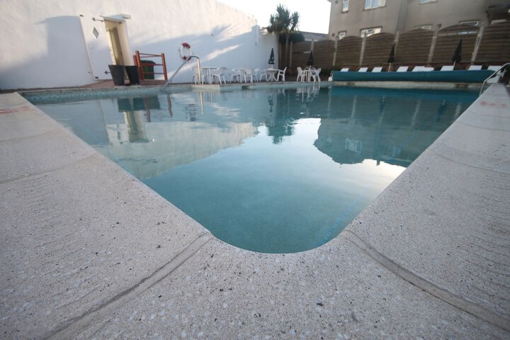 Pool 29 of 40