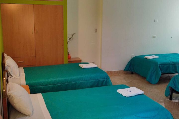 Room 15 of 34