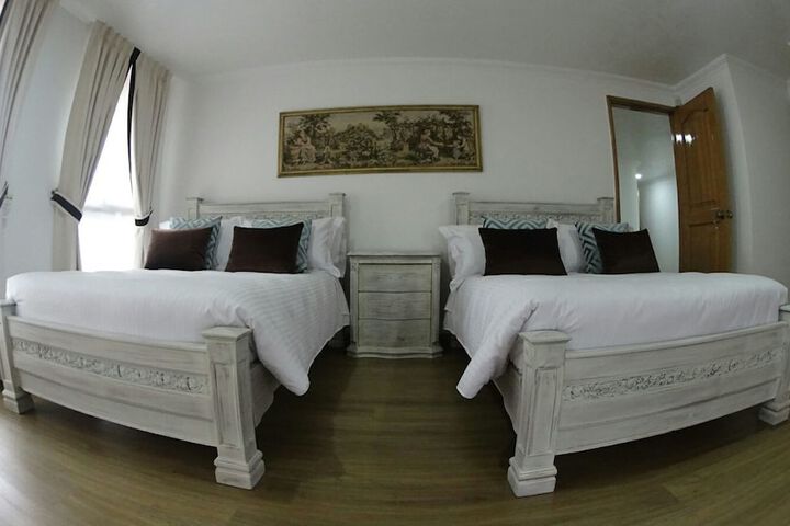 Room 9 of 23