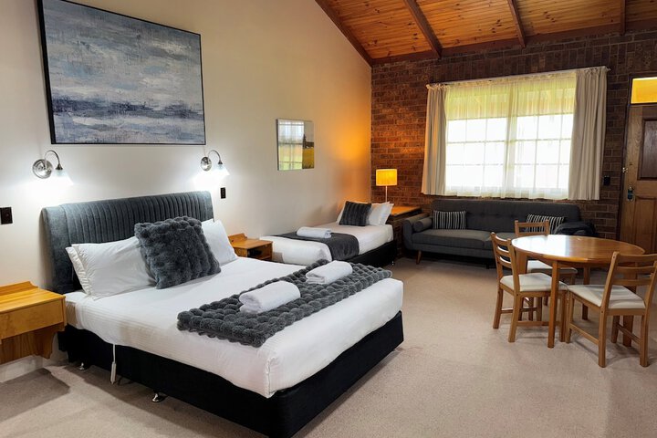 Room 3 of 42