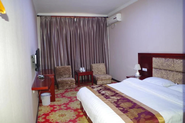 Room 2 of 12