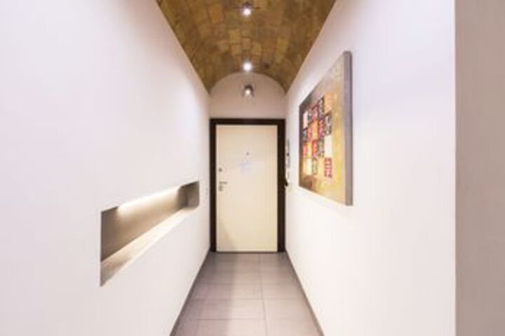 Room 18 of 64