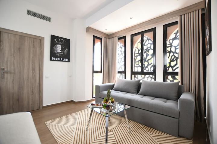 Room 43 of 105