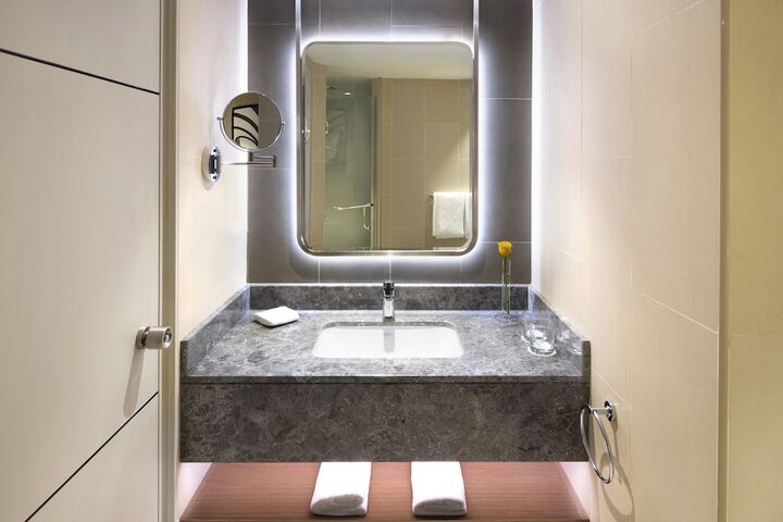 Room 55 of 119