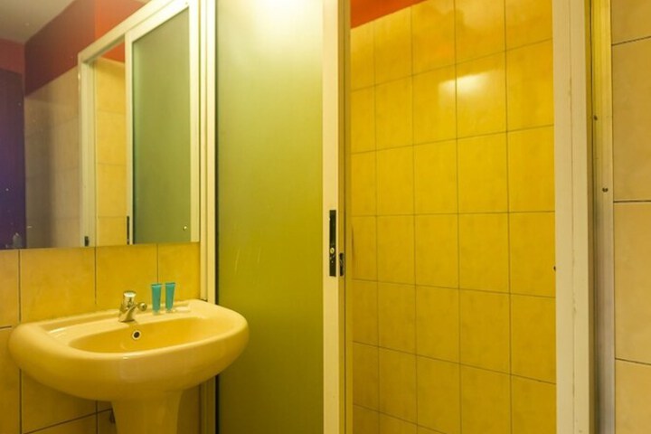 Room 42 of 57