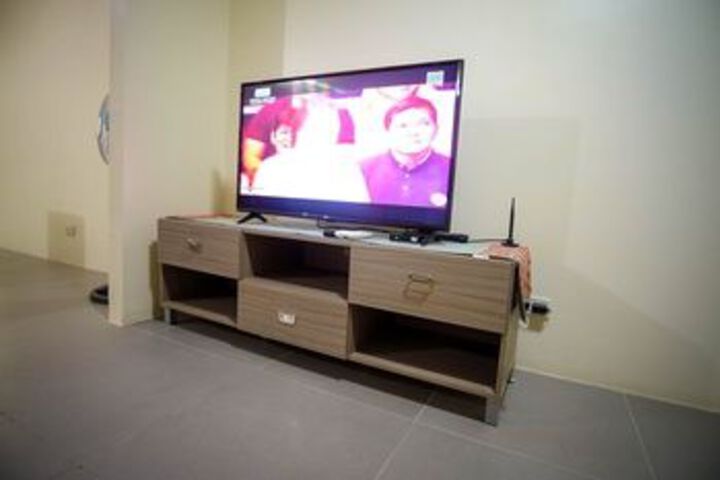 Room 25 of 42