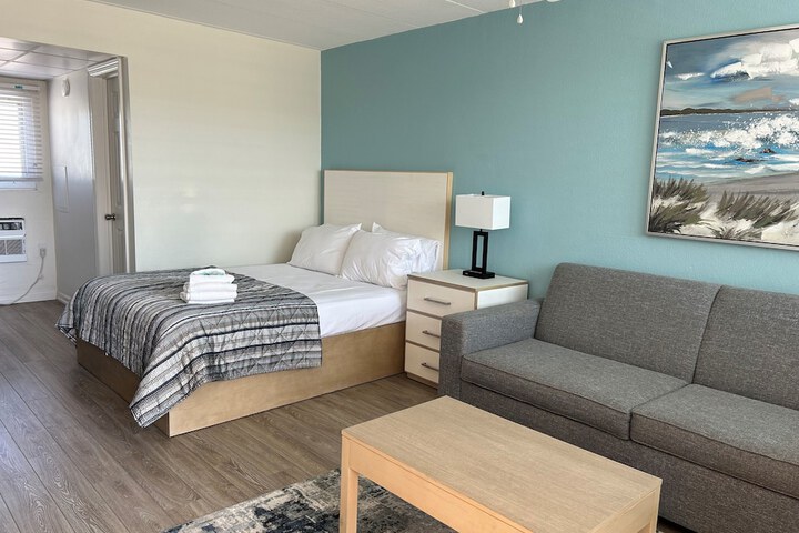 Room 4 of 57