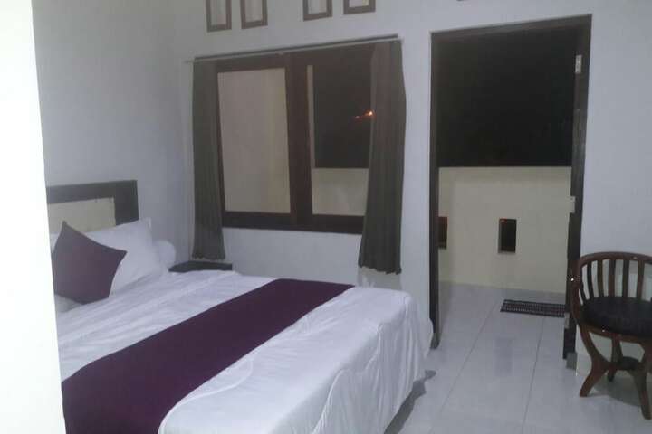 Room 7 of 11