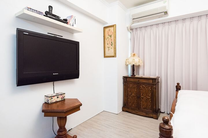 Room 18 of 51