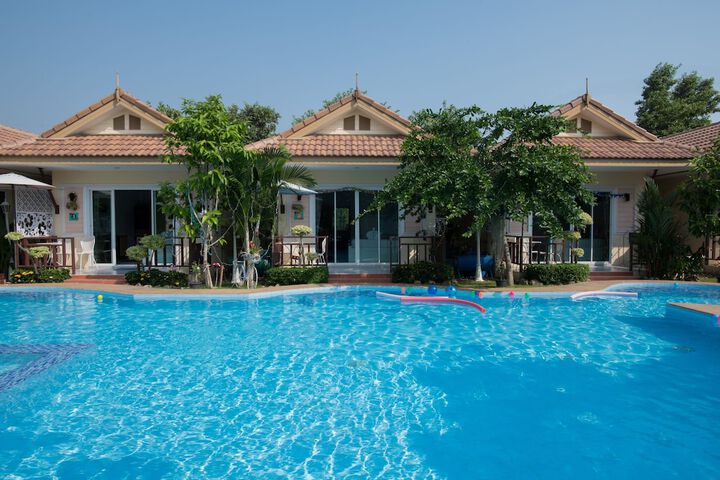 Pool 13 of 14