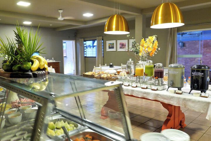 Breakfast/Coffee Service 46 of 79
