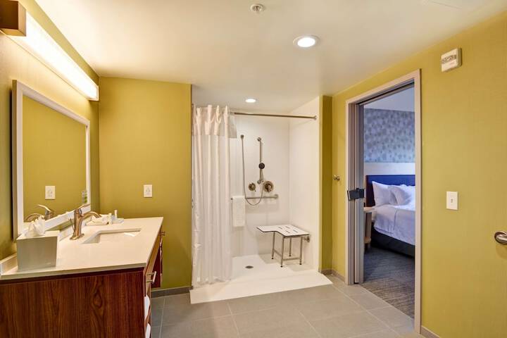 Bathroom shower