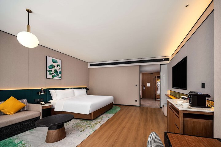 Room 32 of 88