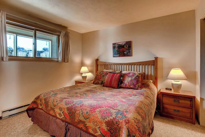 Room 31 of 229