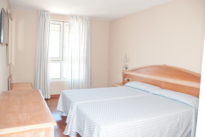 Room 14 of 63