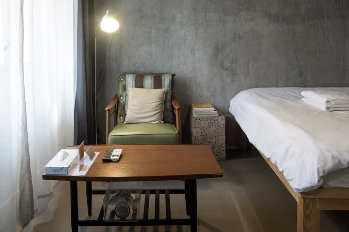 Room 25 of 100