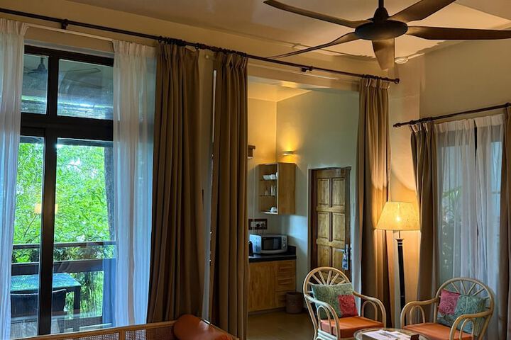 Room 27 of 126