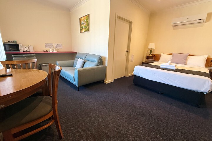 Room 26 of 78