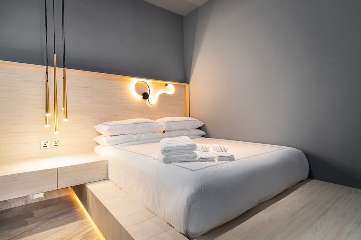 Room 47 of 195