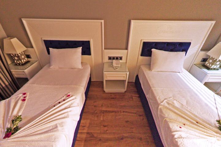 Room 13 of 65