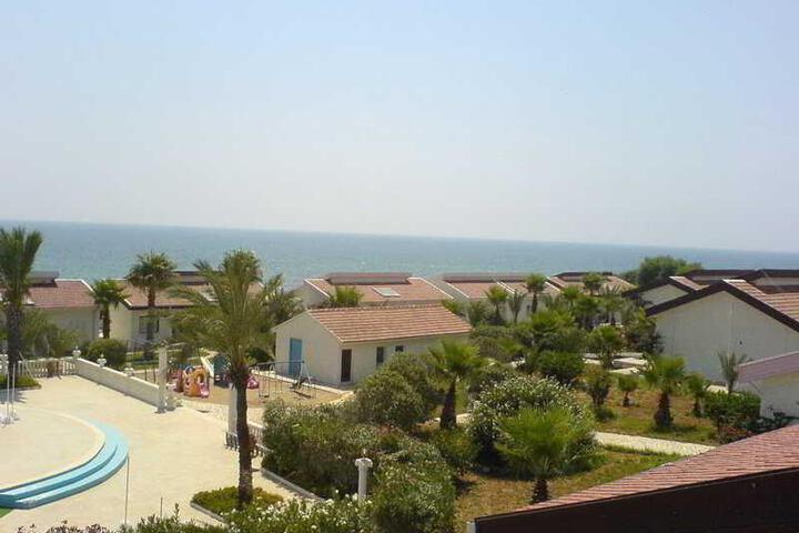 Long Beach Hotel & Villas