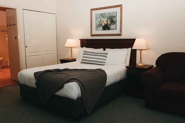 Room 5 of 29