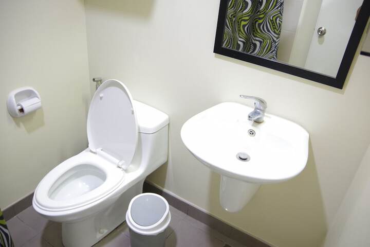 Room 10 of 12