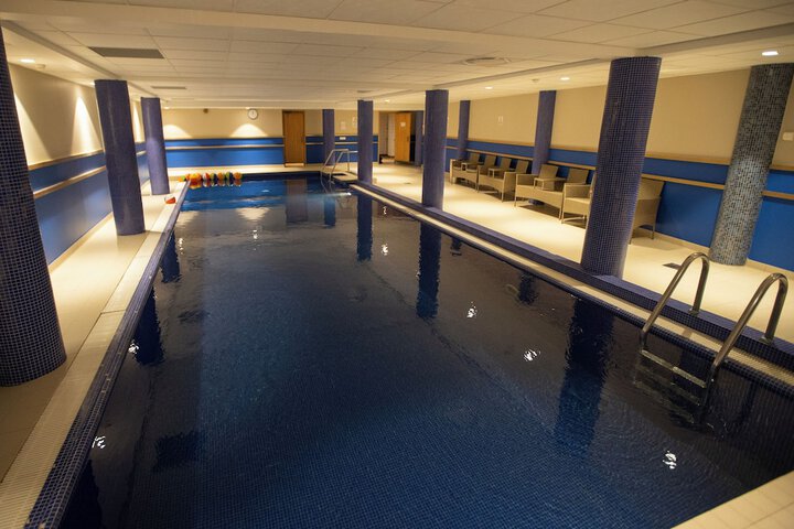 Hotel Pool