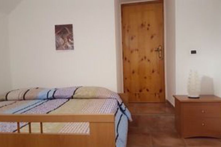 Room 16 of 21
