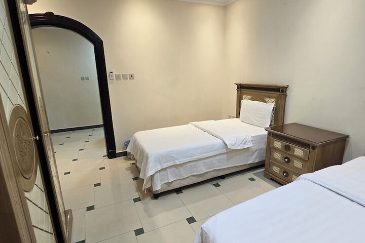 Room 20 of 40
