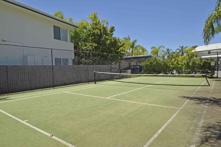Tennis court