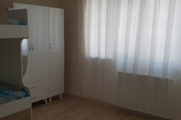 Room 5 of 13