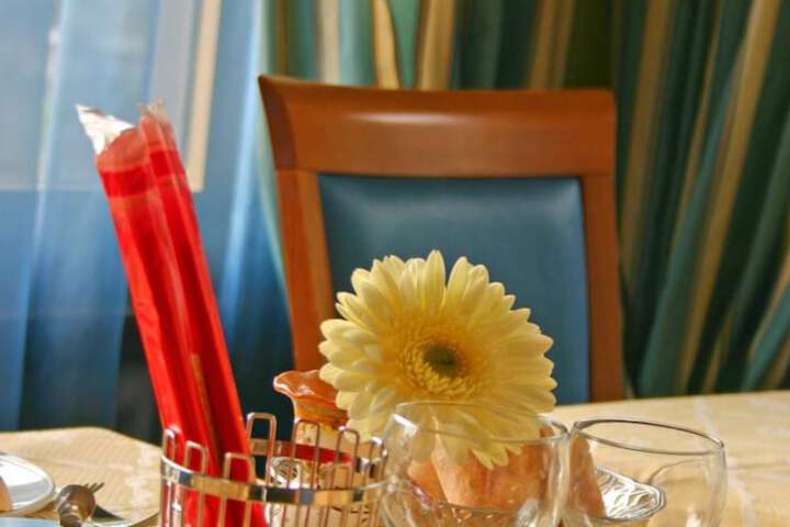 Dining 61 of 87