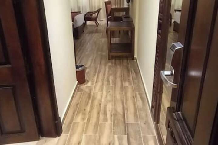 Room 13 of 74