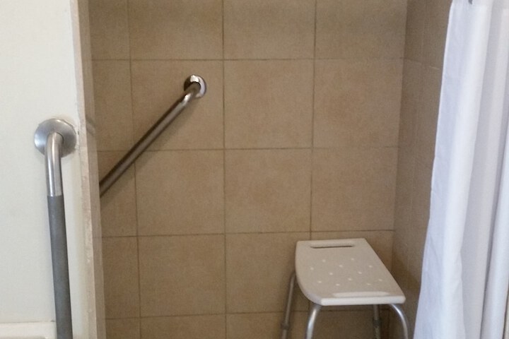 Room 25 of 36