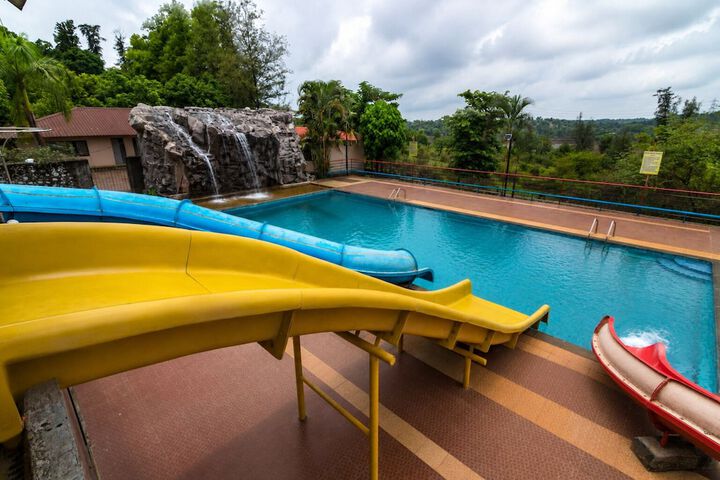 Pool 49 of 88