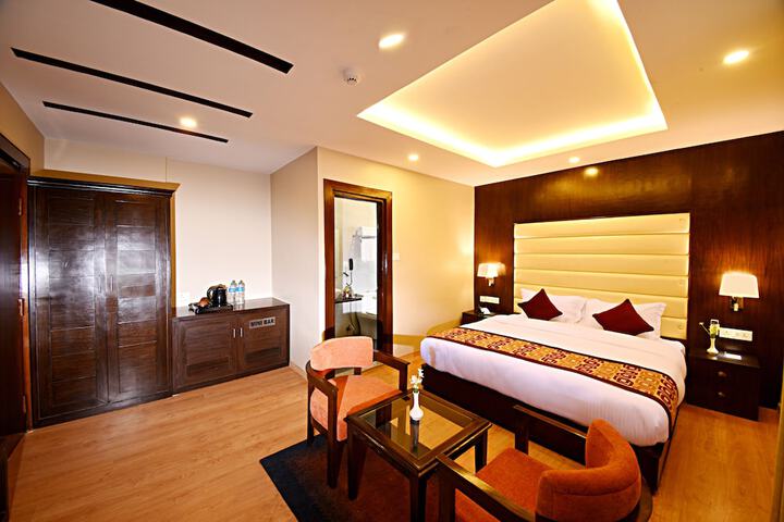Room 5 of 67