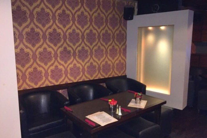 Lounge 50 of 63