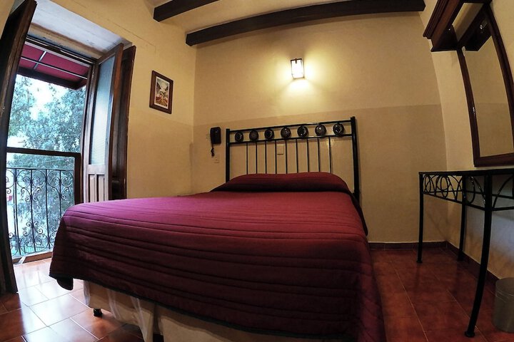 Room 23 of 71