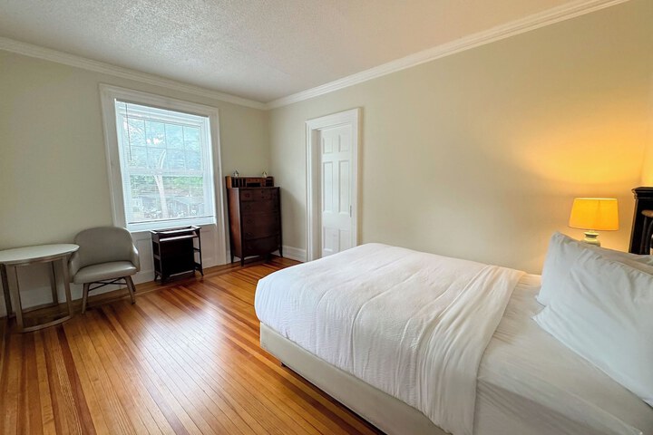 Room 110 of 324